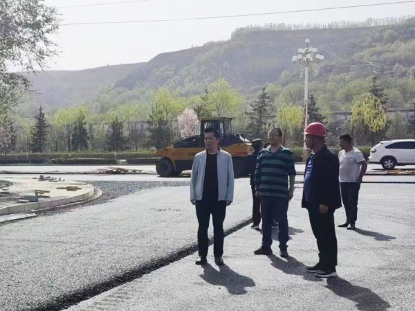 【三抓三促行動(dòng)進(jìn)行時(shí)】  甘肅建投新能源公司總經(jīng)理趙琰森一行  調(diào)研臨夏市項(xiàng)目