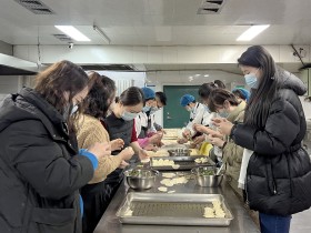 冬至餃子香，情深意更濃——新能源公司開展冬至包餃子活動