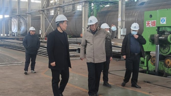 甘肅建投新能源公司與哈密粵江電能源裝備有限公司共謀新能源合作新篇章