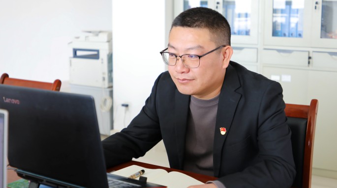 【榜樣力量】堅守崗位，鑄就不凡業(yè)績 ——記甘肅建投2024年度優(yōu)秀員工張久明