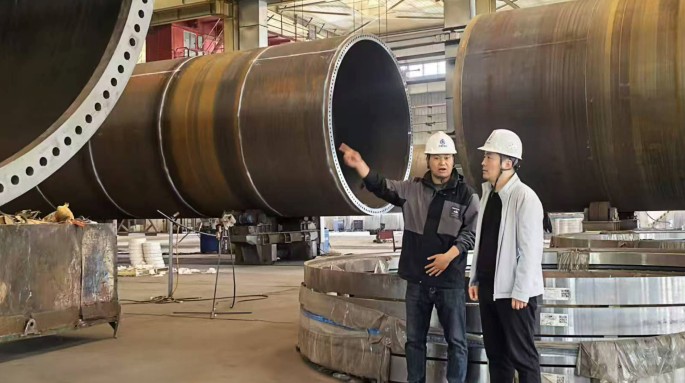 新能源公司董事長趙琰森深入生產(chǎn)一線檢查“五一”假期安全生產(chǎn)工作